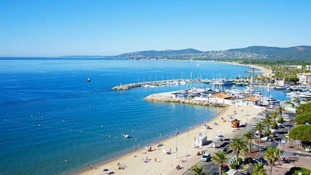 Au Coeur De Port Frejus - T2 30 M² - Tout A Pied Екстер'єр фото